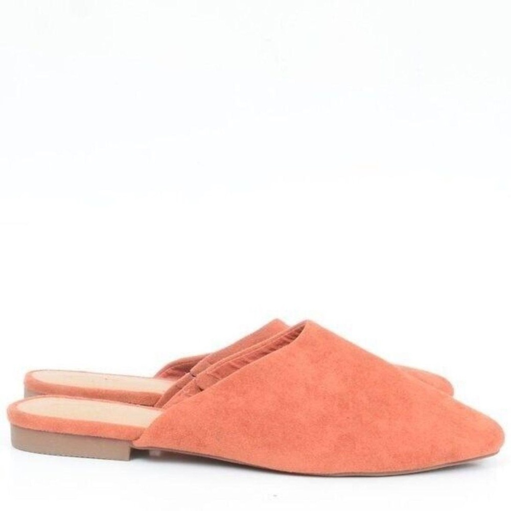 NWT Universal Thread Women's Rust Coral Slip-On Flats Closed Toe Mules
